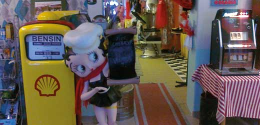 Ruter Retro Café